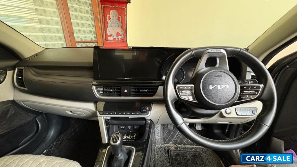 Smoke Grey Kia Seltos HTX DIESEL