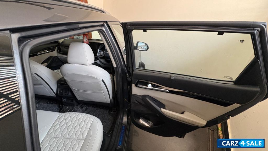 Smoke Grey Kia Seltos HTX DIESEL