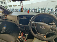 White Hyundai i20 Active sx