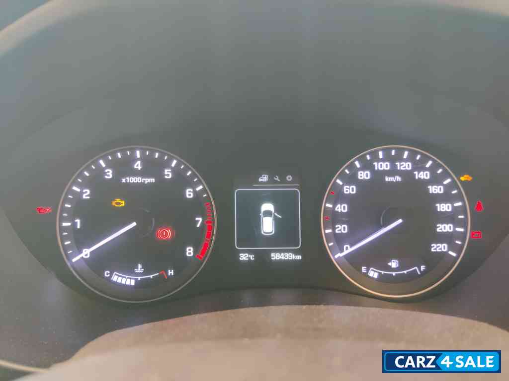 White Hyundai i20 Active sx