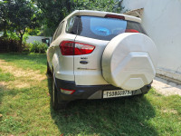 Diamond White Ford Ecosport Titanium 1.5 Petrol MT