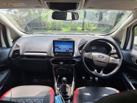 Diamond White Ford Ecosport Titanium 1.5 Petrol MT