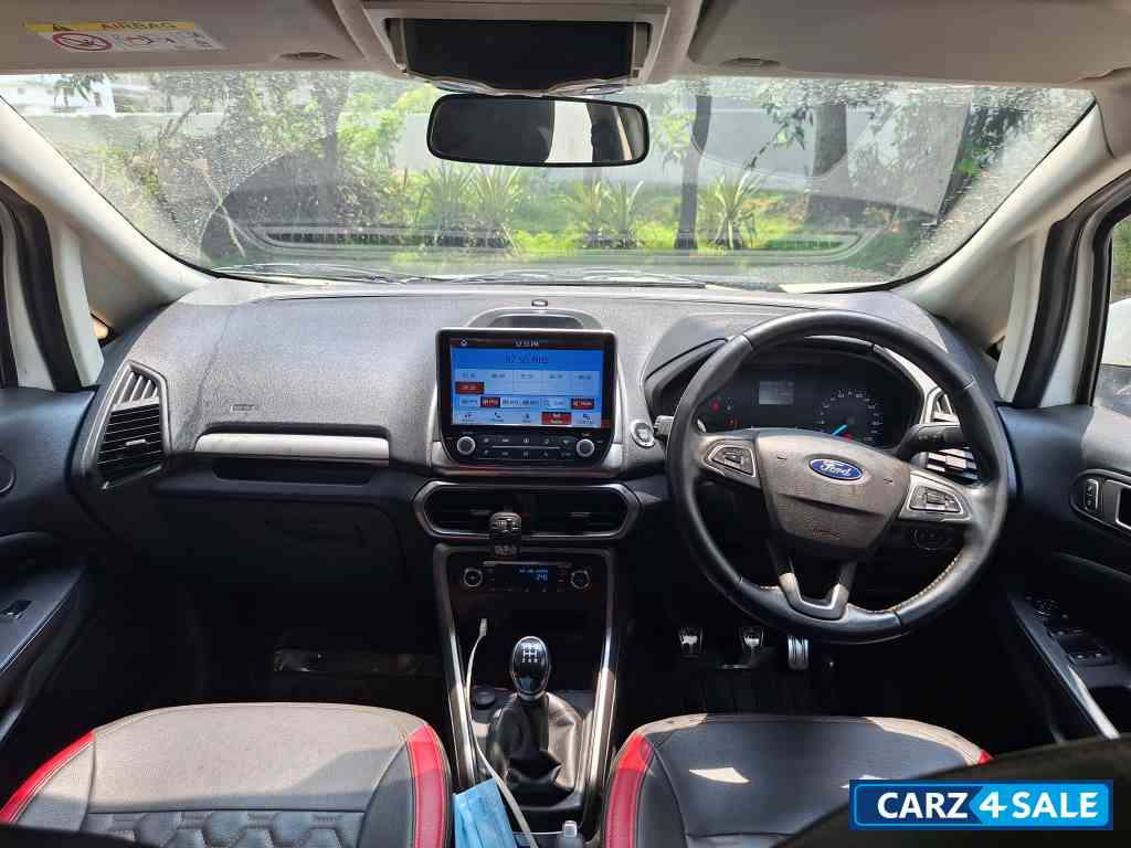 Diamond White Ford Ecosport Titanium 1.5 Petrol MT