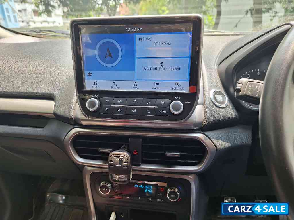 Diamond White Ford Ecosport Titanium 1.5 Petrol MT