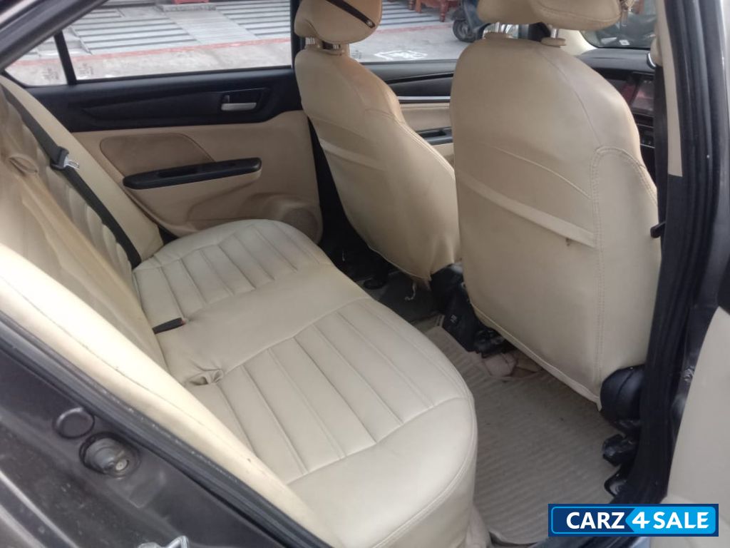 Grey Honda Amaze Vx cvt ivtec automatic