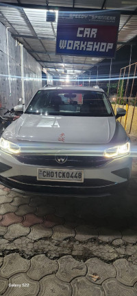 Volkswagen Tiguan elegance 2.0