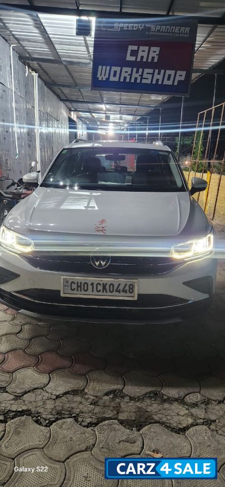 Volkswagen Tiguan elegance 2.0