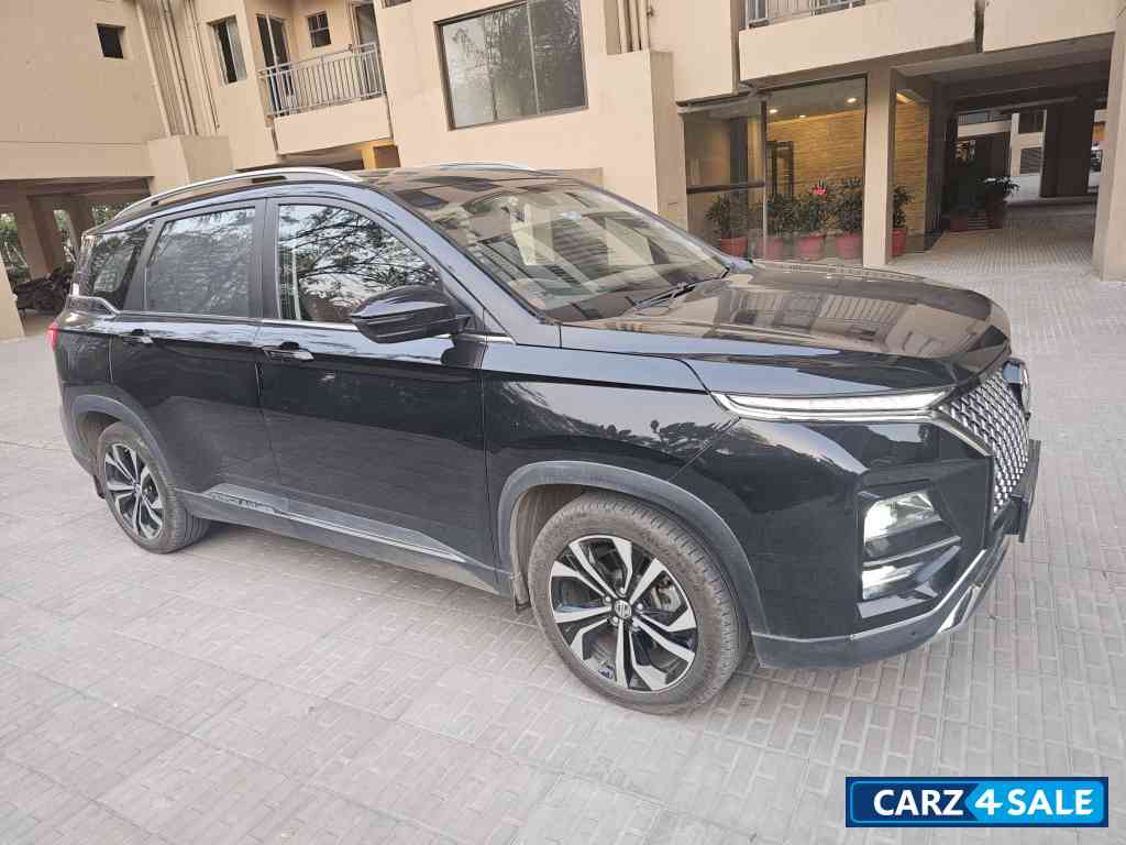 MG Hector Plus Sharp Pro 1.5ltr CVT automatic