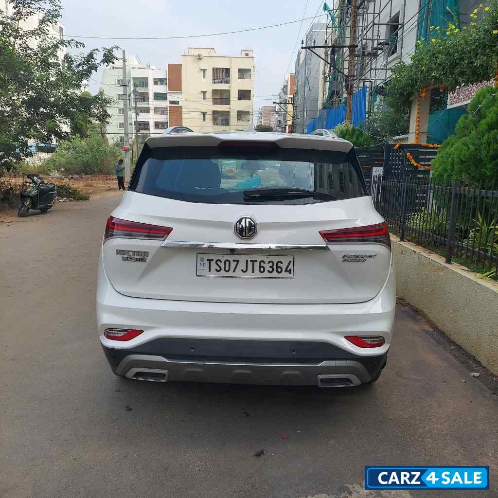 MG Hector Plus 1.5 DCT PETROL AT BS6