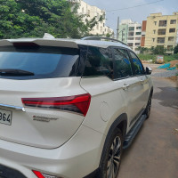 MG Hector Plus 1.5 DCT PETROL AT BS6