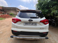 Mahindra XUV300 w8 (o) petrol