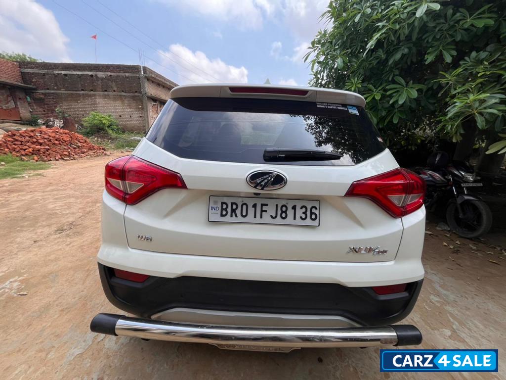 Mahindra XUV300 w8 (o) petrol