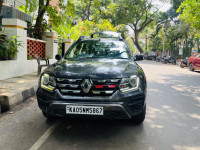 Grey Renault Duster RXS Peteol