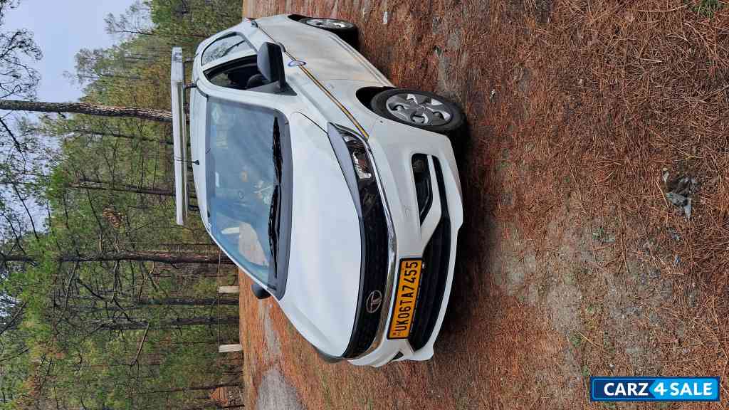 Opal White Tata Tiago Petrol & CNG