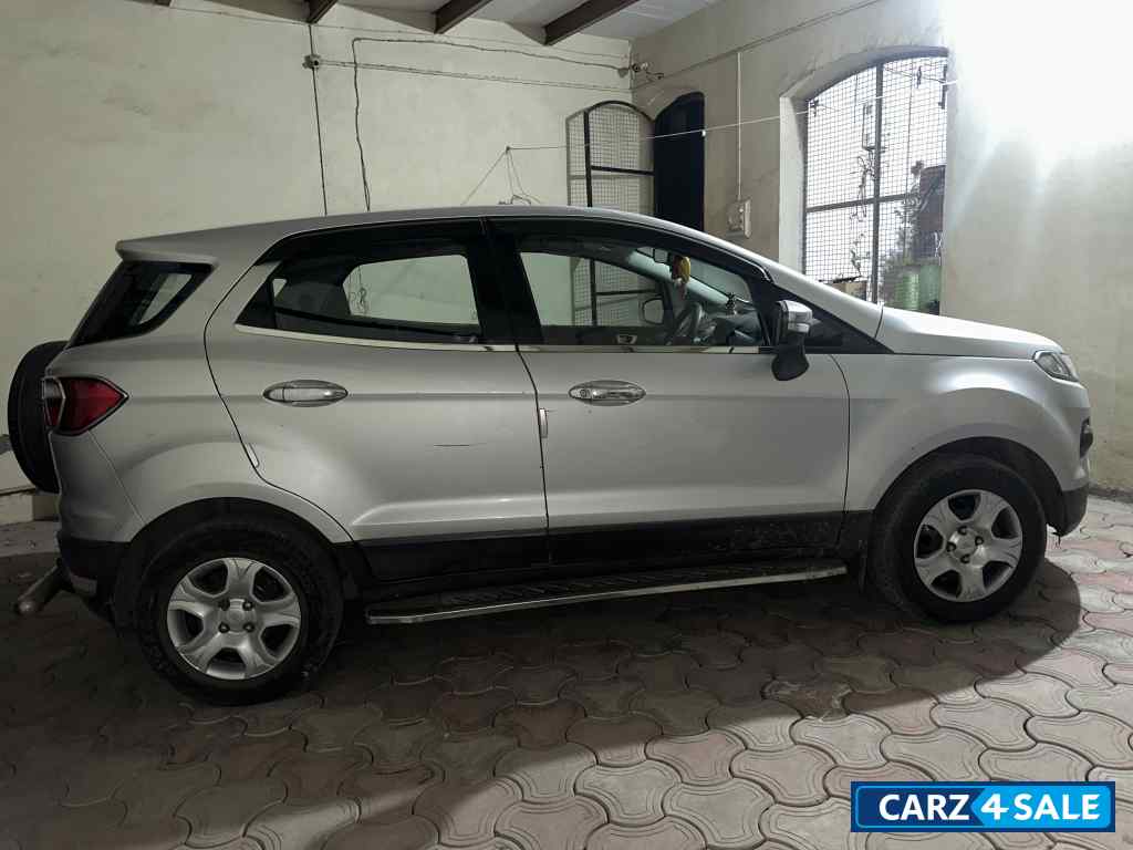 Silver Ford Ecosport Trend tdsi