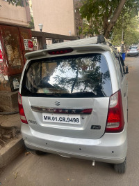 Silky Sliver Maruti Suzuki Wagon R Green LXI