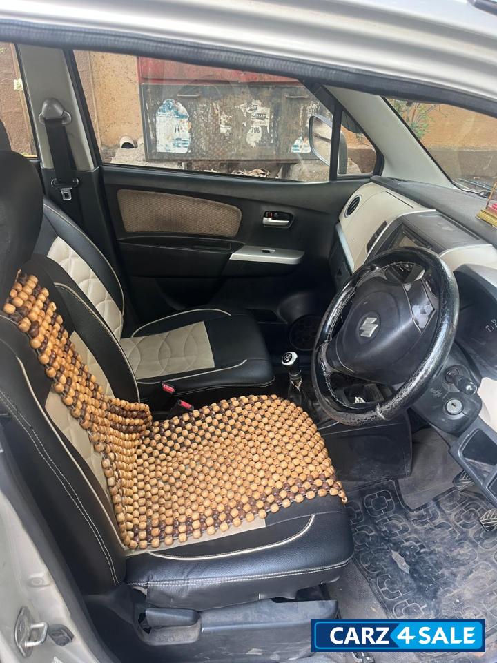 Silky Sliver Maruti Suzuki Wagon R Green LXI