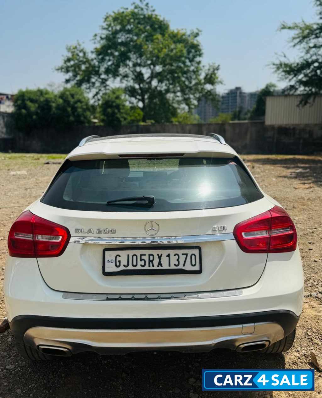 Mercedes-Benz GLA 200