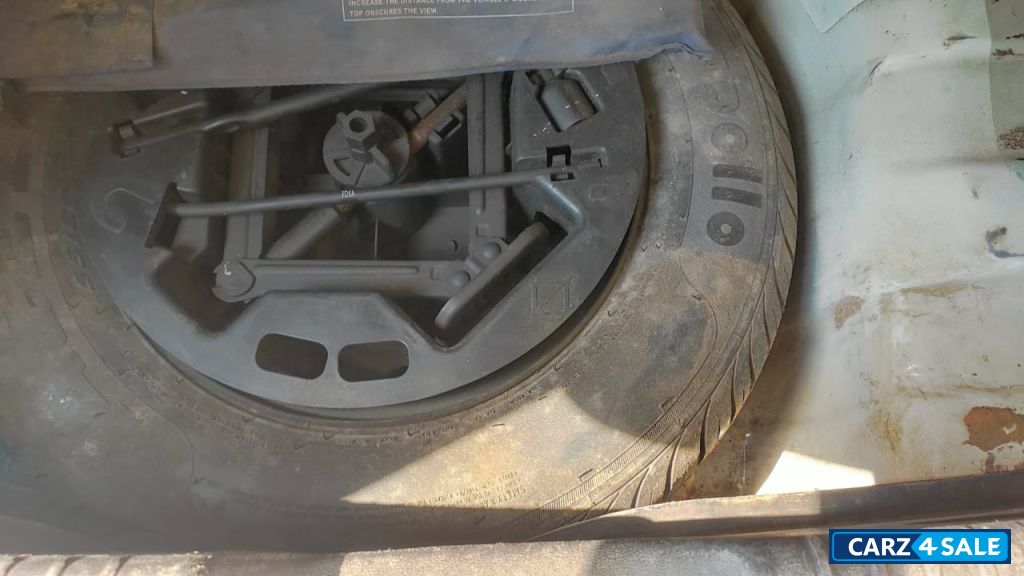 White Hyundai i10 Magna 1.2 White Hyundai i10 Magna 1.2