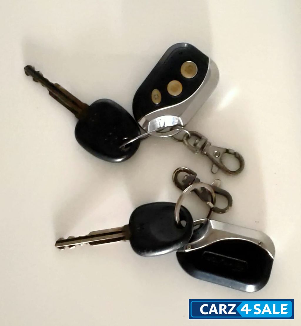 White Hyundai i10 Magna 1.2 White Hyundai i10 Magna 1.2