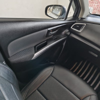 White Maruti Suzuki S-Cross Zeta