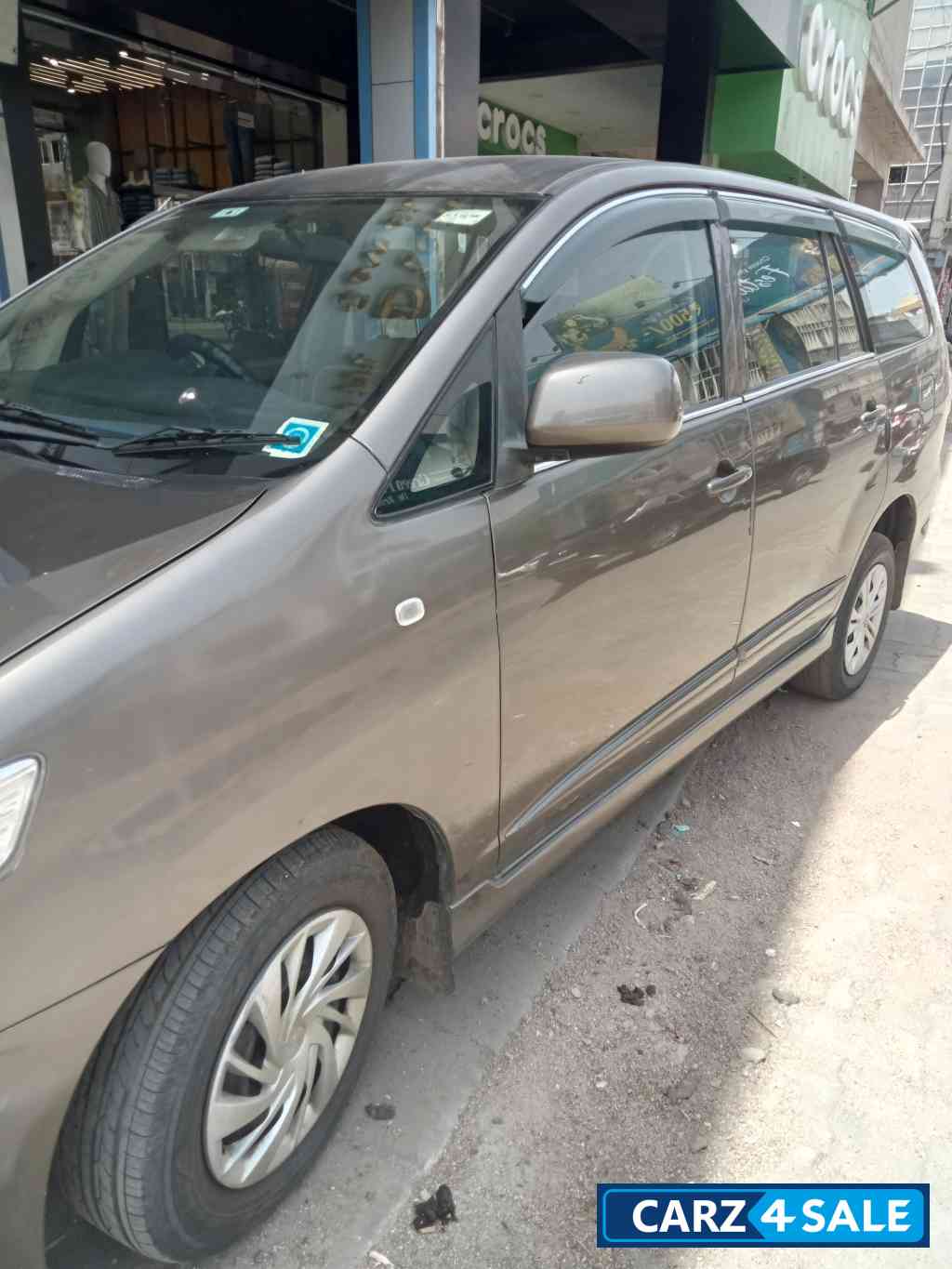 Toyota Innova G