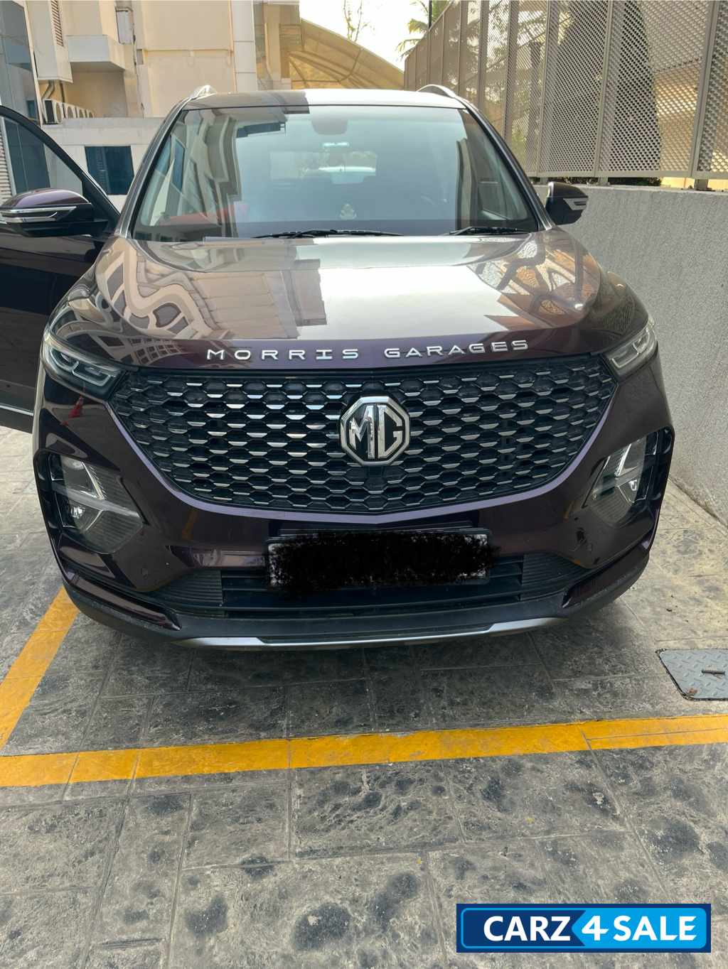 Bargandi Red MG Hector Plus Select BS6
