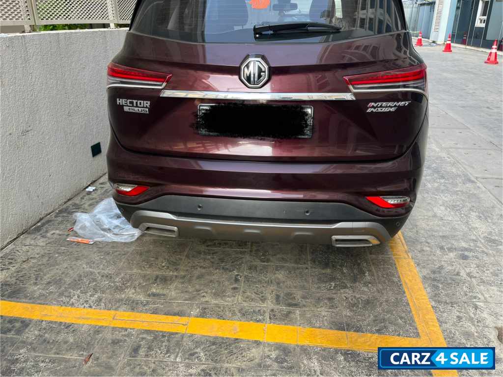 Bargandi Red MG Hector Plus Select BS6 Bargandi Red MG Hector Plus Select BS6