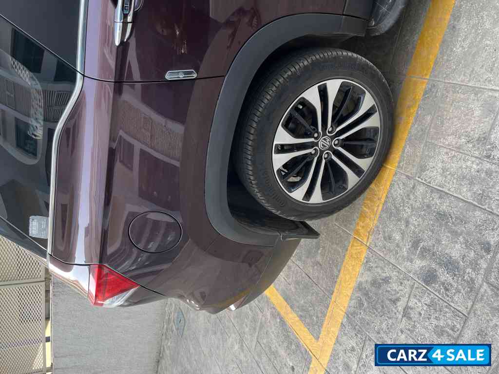 Bargandi Red MG Hector Plus Select BS6 Bargandi Red MG Hector Plus Select BS6