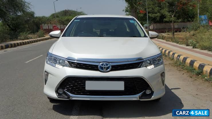 Toyota Camry Hybrid 2017