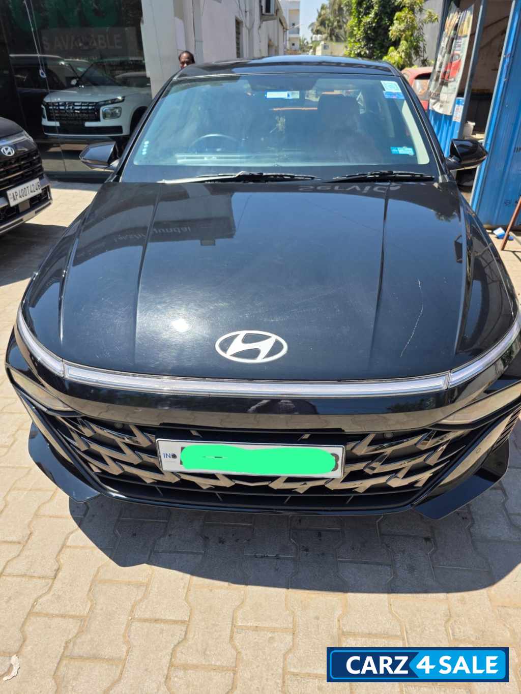 Black Hyundai Verna