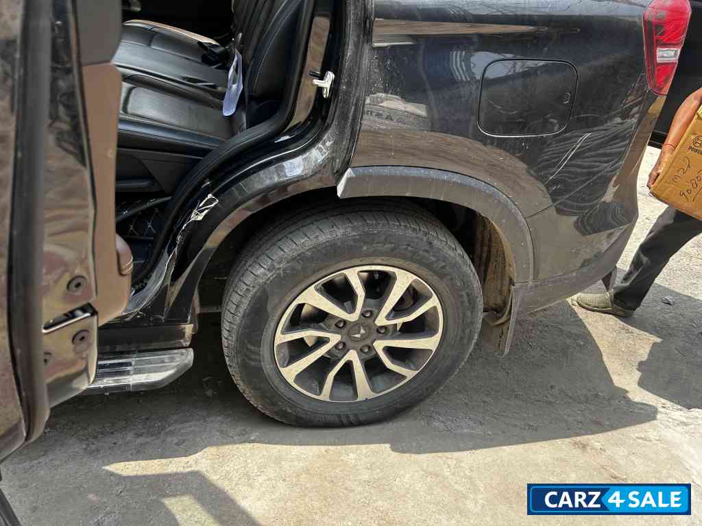 Mahindra  Scorpio n z8L 4WD AT 7str