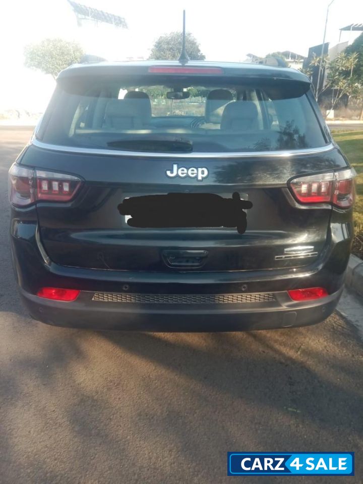 Black Jeep Compass longitude2.0 Black Jeep Compass longitude2.0