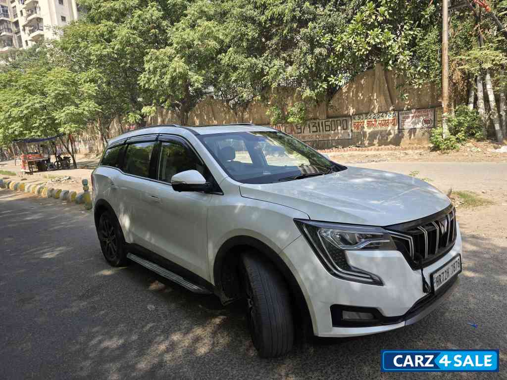 Everest White Mahindra XUV700 AX7 L AT AWD DIESEL