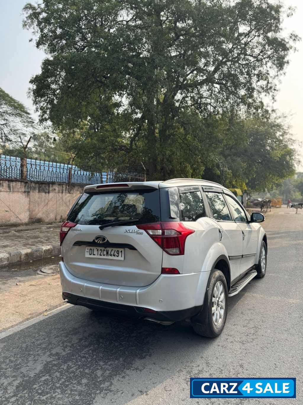 Mahindra XUV 500 W-9 at