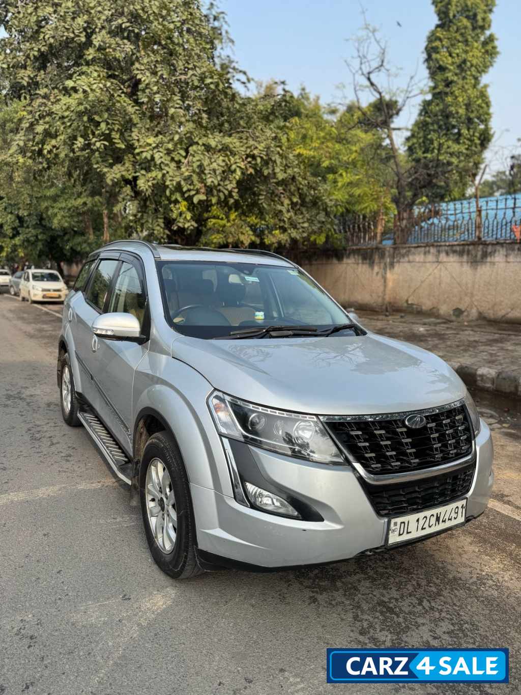 Mahindra XUV 500 W-9 at