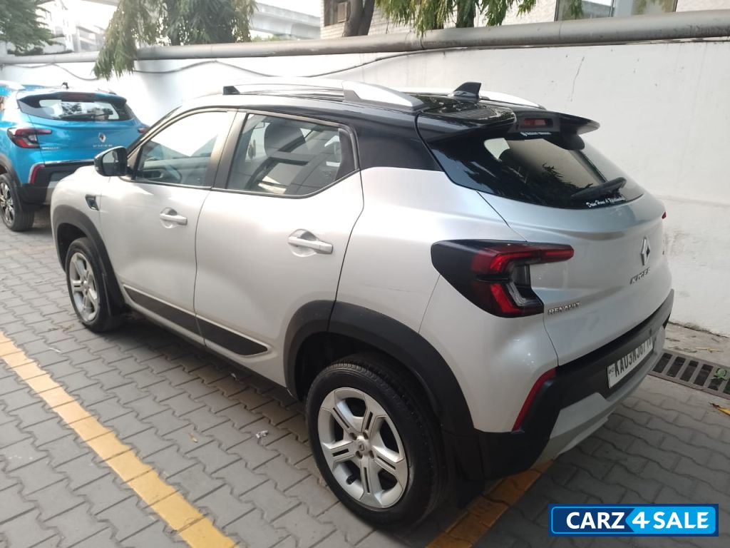 Silver Renault Kiger RXT Turbo - Dual Tone