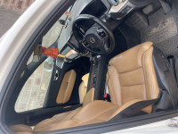 White Volvo XC60 D5 INSCRIPTION