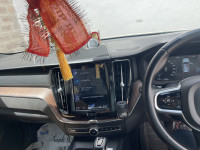 White Volvo XC60 D5 INSCRIPTION