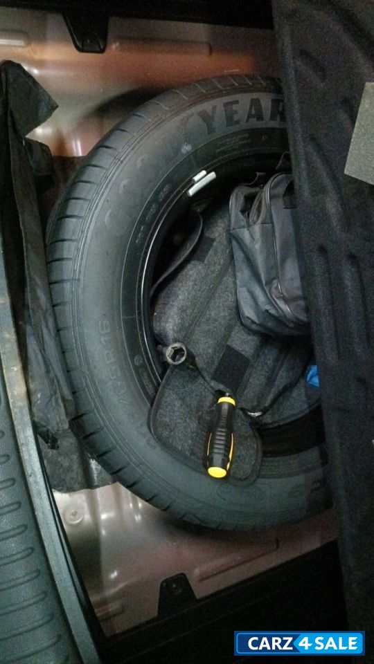 Intense Red Kia Seltos Htk