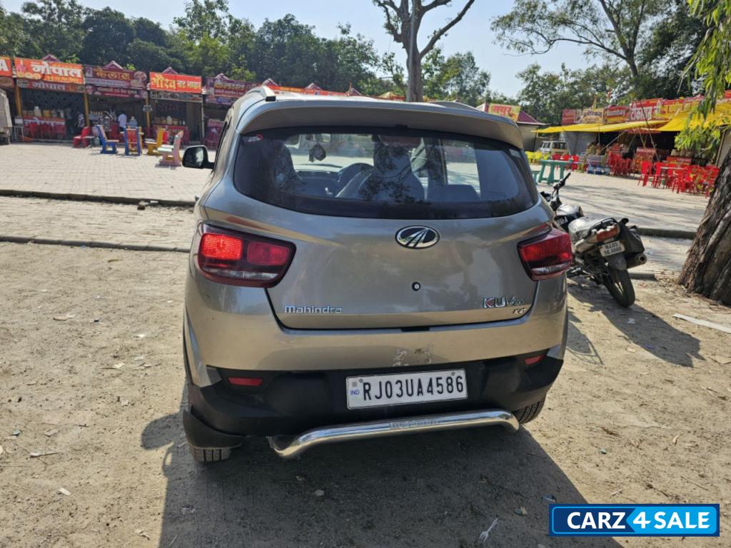 Mahindra KUV100 K4+