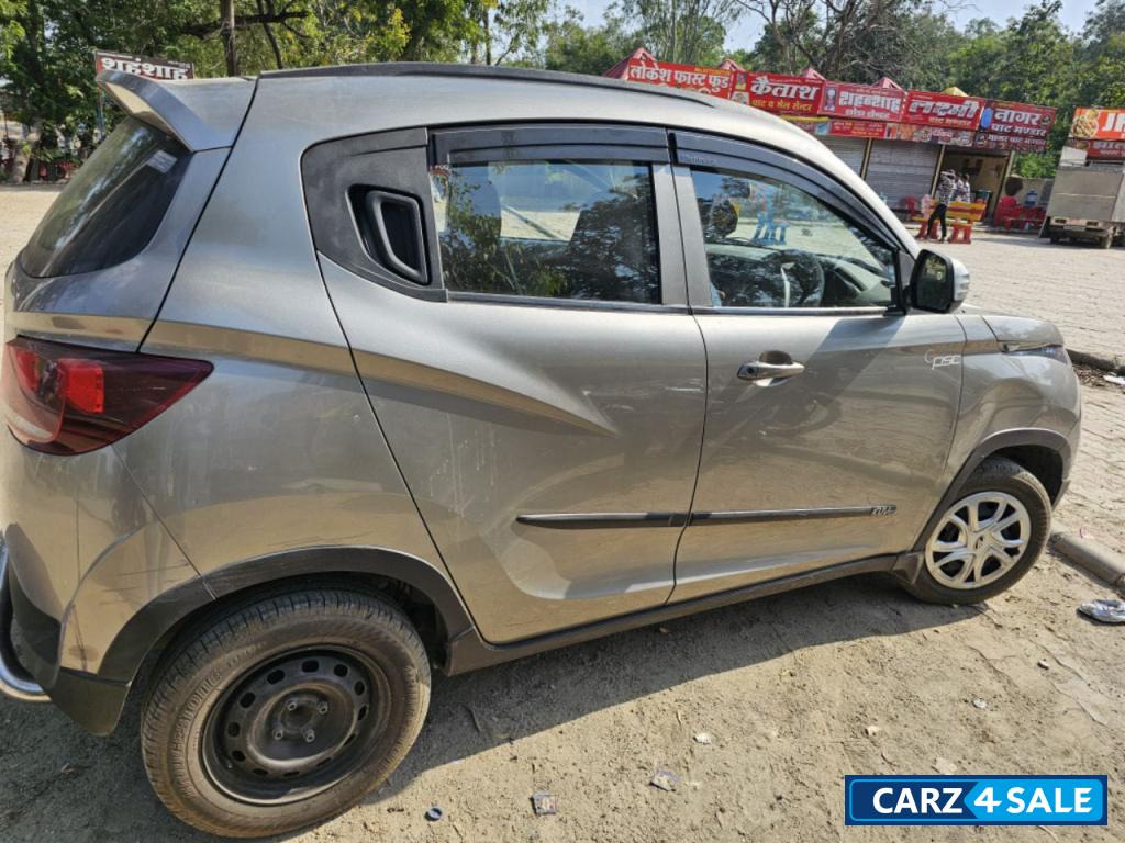 Mahindra KUV100 K4+ Mahindra KUV100 K4+