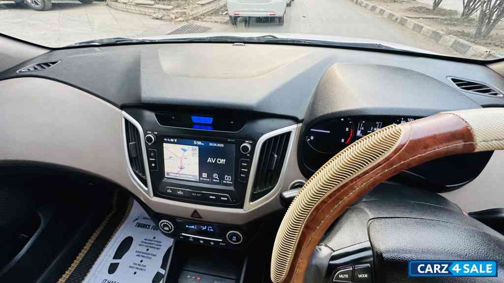 White Hyundai Creta Sx 1.6 Diesel