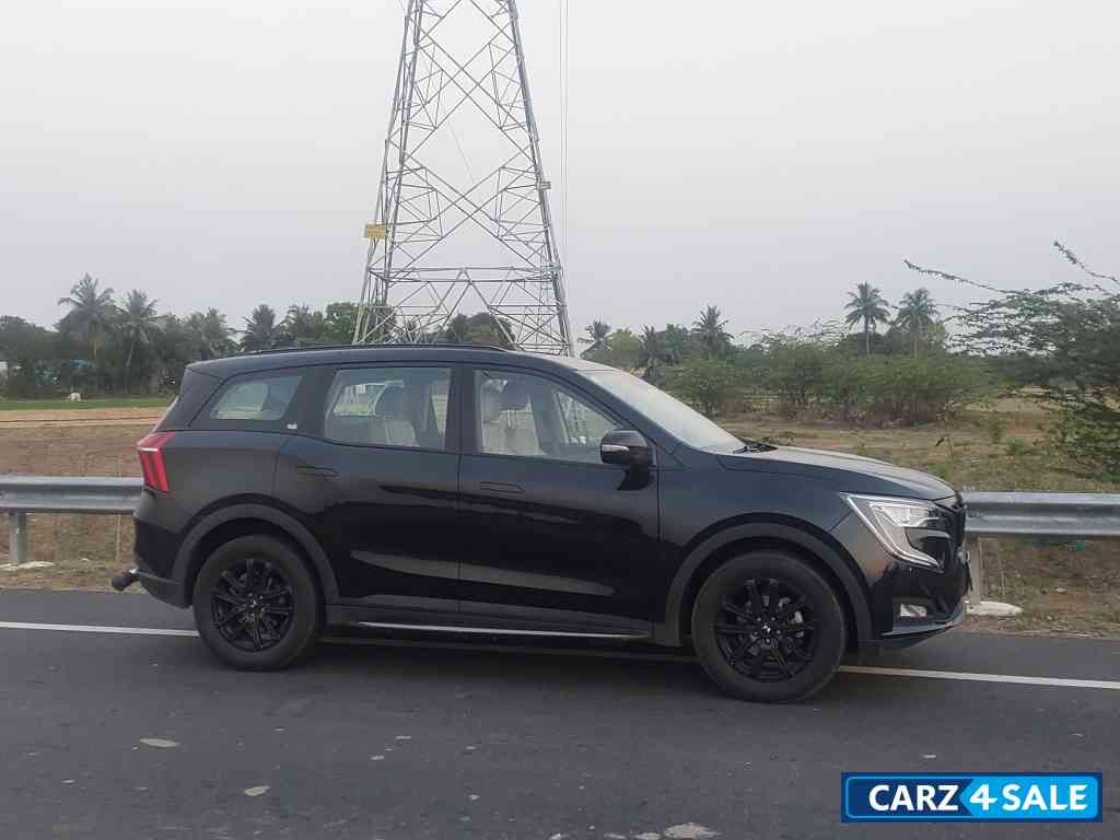 Mahindra XUV700 Ax7 MT 7Str Diesel