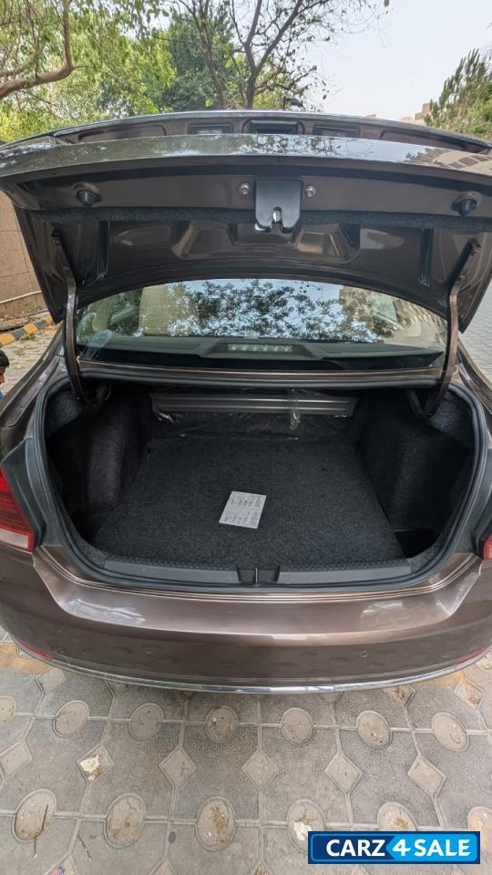 Volkswagen Vento 1.2L TSI Highline Petrol AT