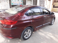 Honda City V tech
