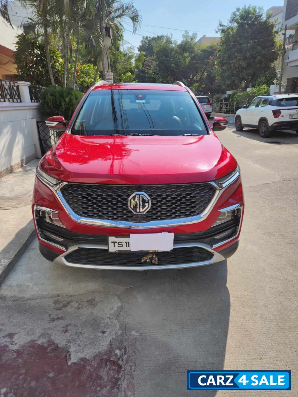 MG Hector Sharp Bs