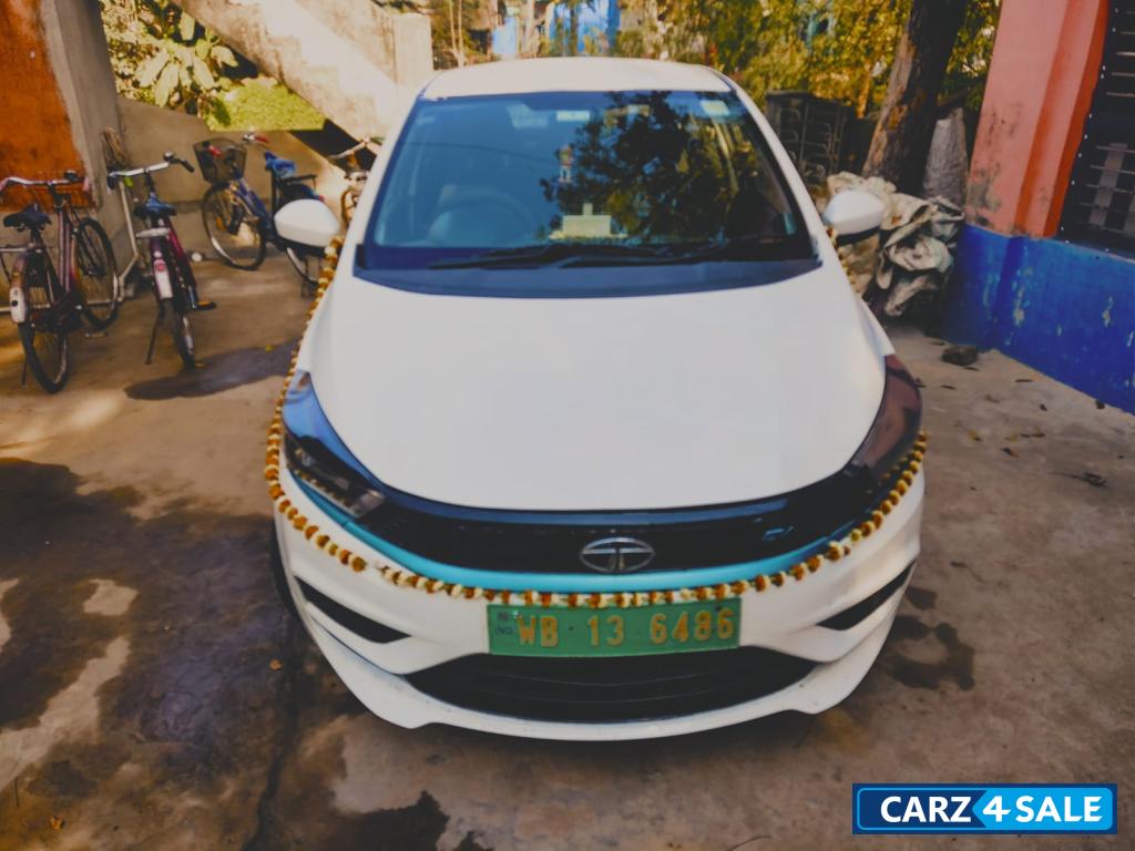 Priston White Tata Tigor Xpres-T EV XM