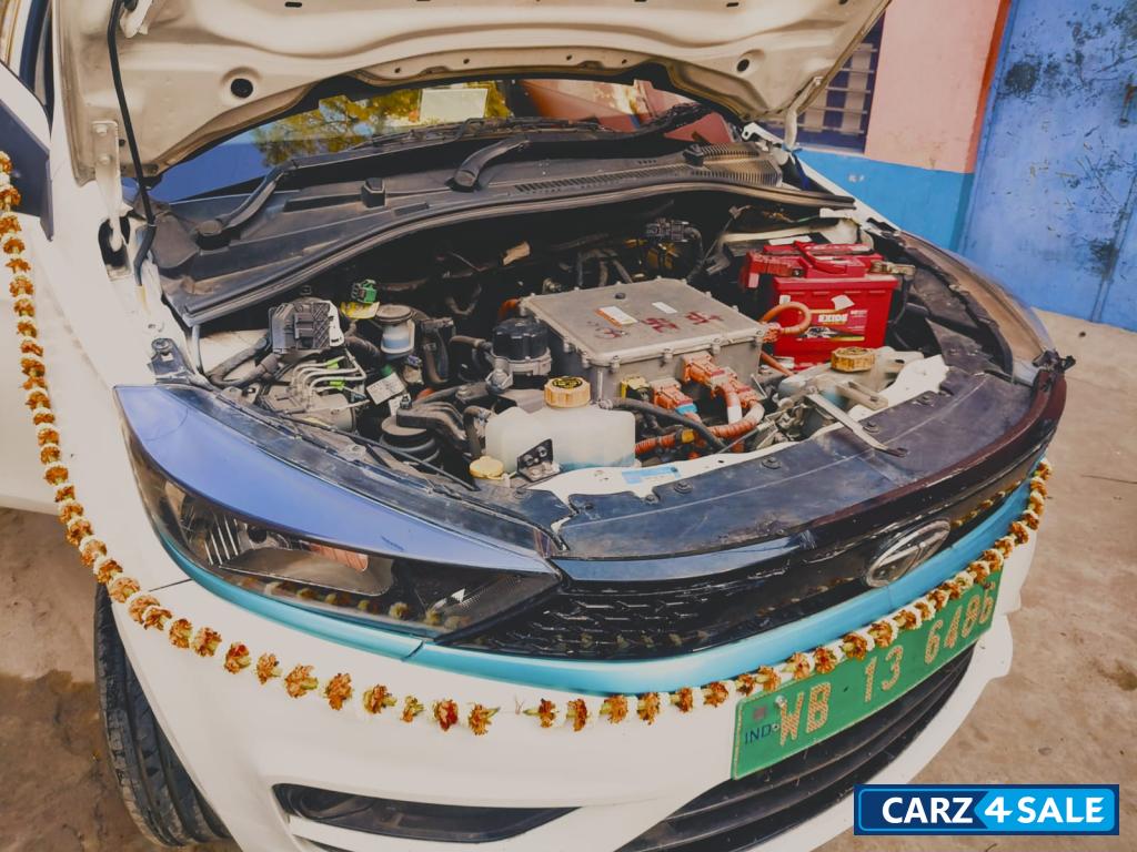 Priston White Tata Tigor Xpres-T EV XM