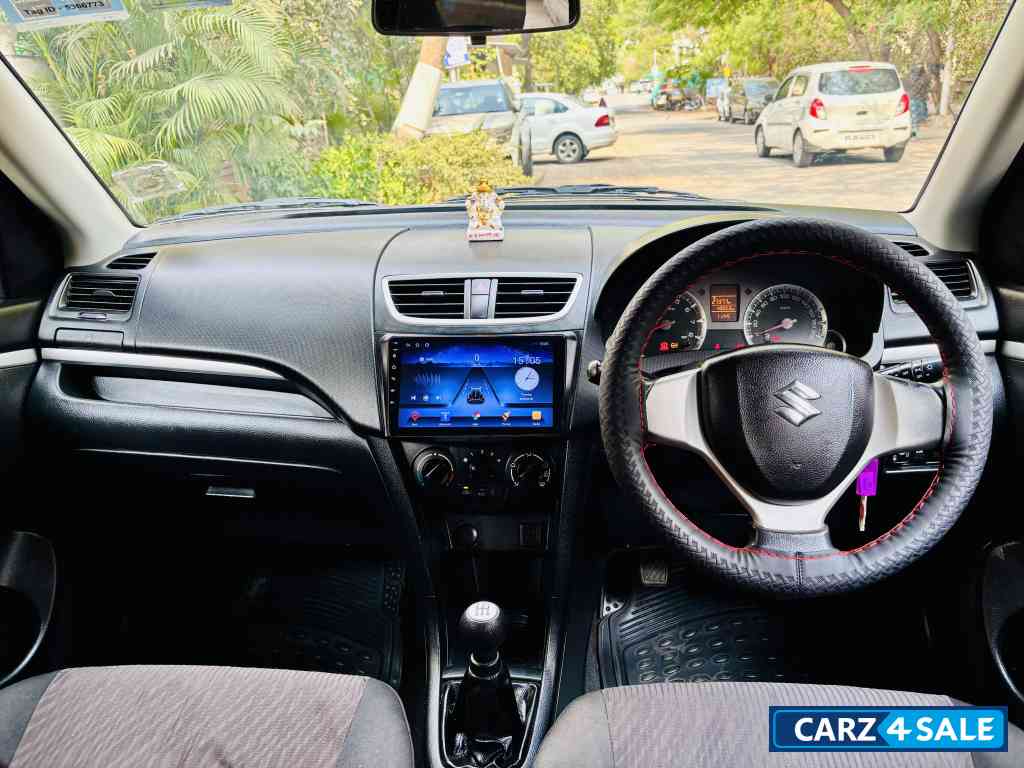 Maruti Suzuki Swift VXI CNG